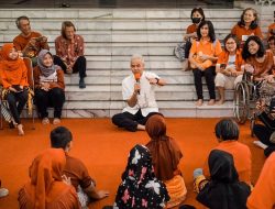 Ganjar Pranowo Dikunjungi oleh Anak-anak Difabel di Rumah Dinas Puri Gedeh Semarang