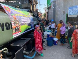 Sansidam XIV/Hsn Salurkan Bantuan Sembako dan Air Bersih di Kelurahan Pampang Makassar