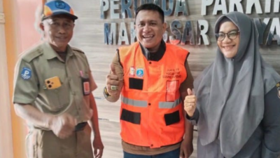 Dirut PD Parkir Makassar : Tak Gunakan Rompi Jukir, Masyarakat Tak Perlu Bayar Jasa Parkir