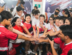 Puan Maharani Dan Sejumlah Influencer Hadir di Laga Badminton Merah Meriah